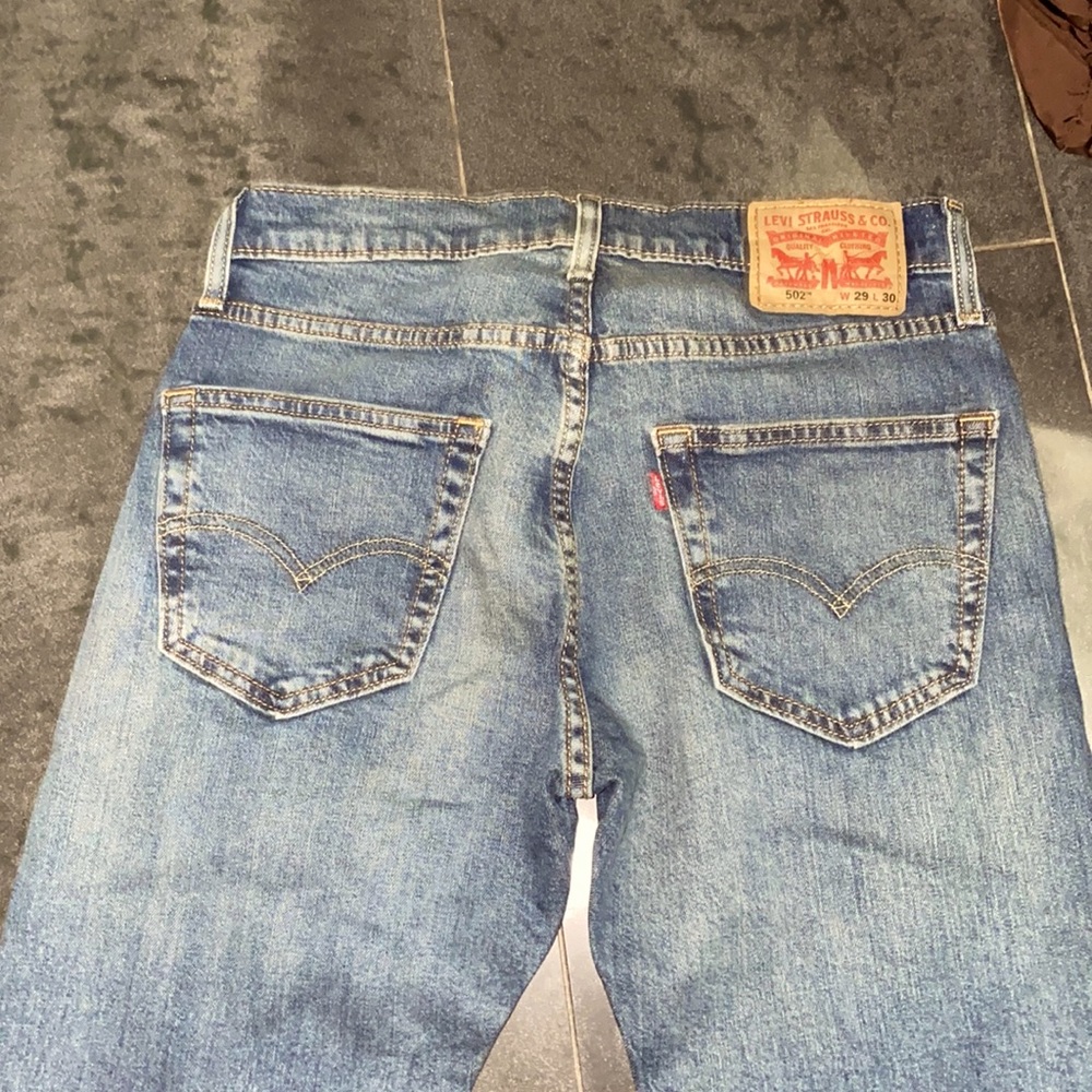 Levi jeans